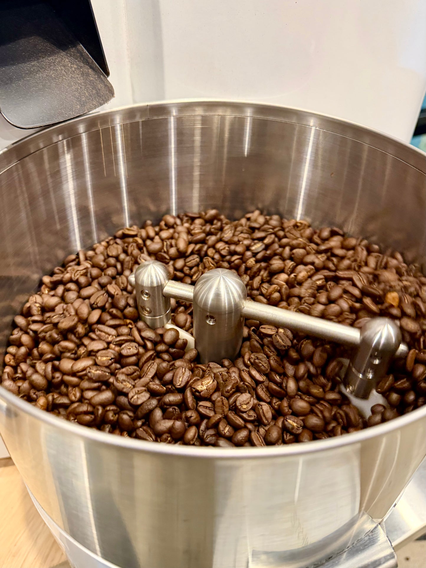 Cafe Floralia craft coffee beans close-up